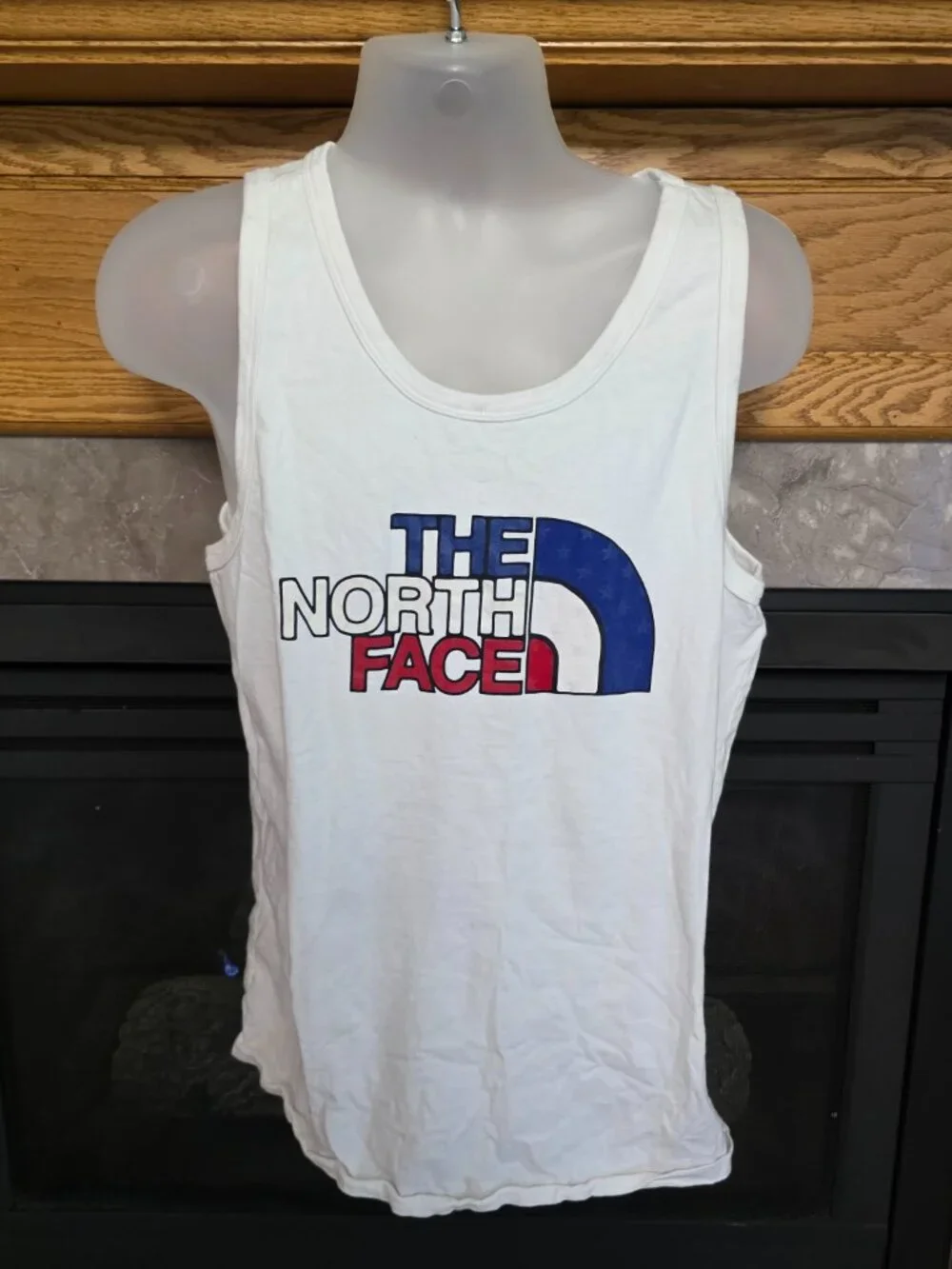 The North Face USA Flag Logo Tank Top Men’s Large White Patriotic Graphic Sleeve